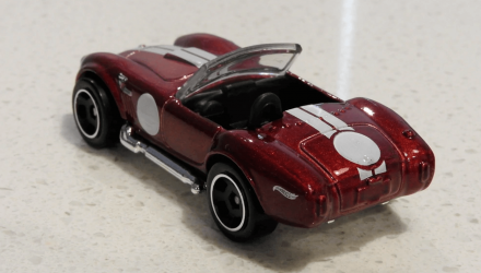 Машинка Базова Hot Wheels Shelby Cobra 427 S/C Muscle Mania 1:64 GTB48 Red - Retromagaz, image 3