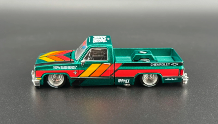 Машинка Premium Kaido House x MiNI GT Chevrolet Silverado KAIDO WORKS V3 1:64 KGMG226 Green - Retromagaz, image 3