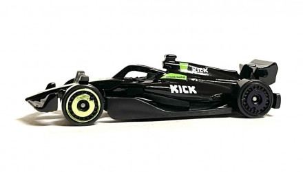 Машинка Базовая Hot Wheels Stake F1 Team Kick Sauber 1:64 JJK02 Green - Retromagaz, image 2