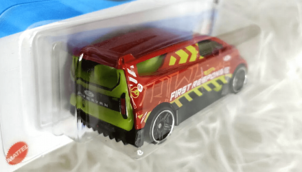 Машинка Базова Hot Wheels Ford Performance Supervan 4 Treasure Hunts First Response 1:64 JBC20 Red - Retromagaz, image 3