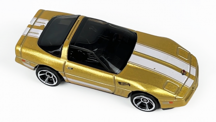 Машинка Базова Hot Wheels '84 Corvette The `80S 1:64 HKG83 Gold - Retromagaz, image 2