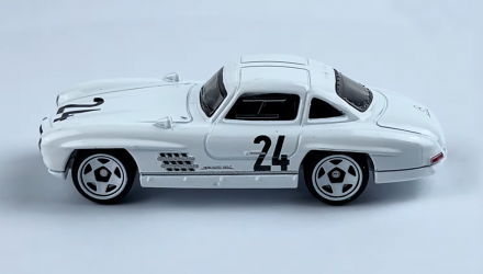 Тематическая Машинка Hot Wheels 1954 Mercedes-Benz 300 SL Vintage Racing Club 1:64 HRT81/HRV00 White - Retromagaz, image 4