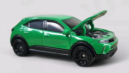 Тематична Машинка Matchbox Opel 2022 Opel Mokka Moving Parts 1:64 FWD28/HVM73 Green - Retromagaz, image 4