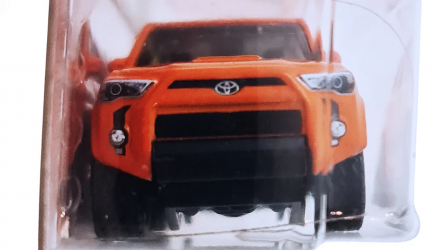 Машинка Велике Місто Matchbox Toyota 4Runner Super Chase Showroom 1:64 JBP68 Orange - Retromagaz, image 2