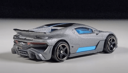 Тематична Машинка Matchbox 2018 Bugatti Divo European Streets 1:64 Blue - Retromagaz, image 3