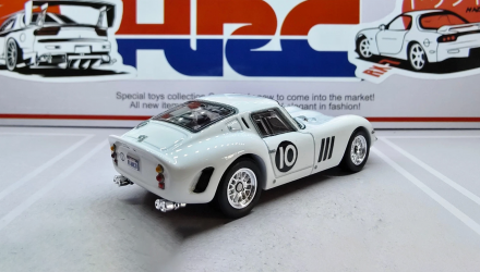Машинка Premium Hot Wheels Ferrari 250 GTO Vintage Racing Club 1:64 JKF25 Gold - Retromagaz, image 2