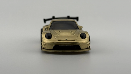 Машинка Premium Hot Wheels Porsche 911 GT3 R Deutschland Design 1:64 JKF45 Gold - Retromagaz, image 4