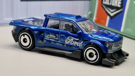 Машинка Базовая Hot Wheels Ford F-150 Lightning Custom Hot Trucks 1:64 HKG66 Blue - Retromagaz, image 2