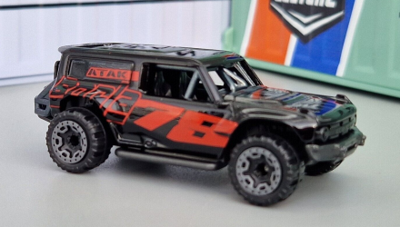 Машинка Базовая Hot Wheels Ford Bronco R Hot Trucks 1:64 HKJ04 Black - Retromagaz, image 2