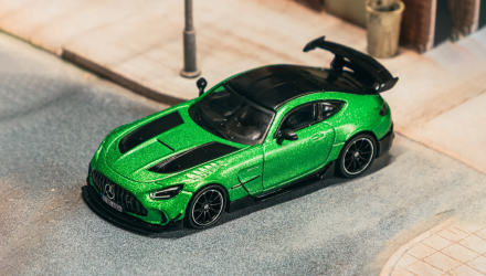 Машинка Premium Tarmac Works Mercedes-Benz AMG GT Black Series GLOBAL64 1:64 T64G-042-GR Green - Retromagaz, image 4