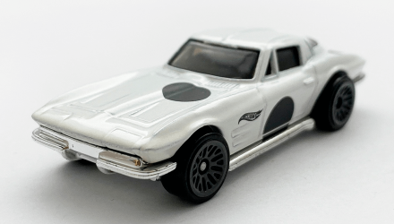 Машинка Базовая Hot Wheels '64 Corvette Sting Ray Race Day 1:64 GTB88 White - Retromagaz, image 2