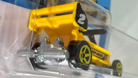 Машинка Базовая Hot Wheels Draggin' Wagon Treasure Hunts Ride-Ons 1:64 HTF21 Yellow - Retromagaz, image 3