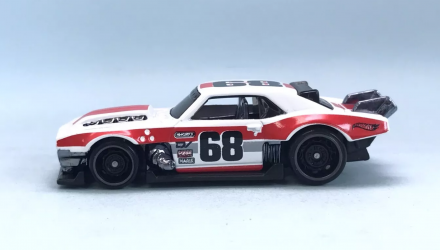 Машинка Базова Hot Wheels Custom '68 Camaro Modified 1:64 HTD30 White - Retromagaz, image 3