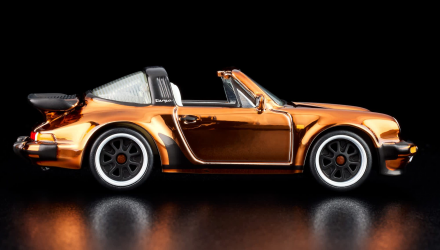 Машинка Premium Hot Wheels Porsche Porsche 911 Turbo 3.3 Targa Red Line Club RLC 1:64 JJY65 Bronze - Retromagaz, image 3