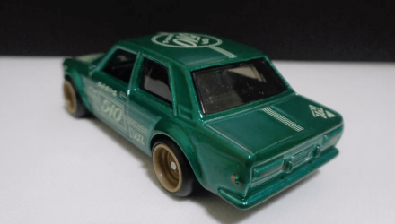 Машинка Базова Hot Wheels '71 Datsun 510 Super Treasure Hunt STH J-Imports 1:64 GTD04 Green - Retromagaz, image 2