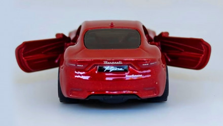Тематична Машинка Matchbox 2024 Maserati GranTurismo Folgore Moving Parts 1:64 JHV68 Red - Retromagaz, image 5