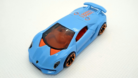 Машинка Базовая Hot Wheels Lamborghini Sesto Elemento Exotics 1:64 GHC35 Light Blue - Retromagaz, image 2