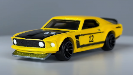 Тематична Машинка Hot Wheels 1969 Ford Mustang Boss 302 Vintage Racing Club 1:64 HRT81/HRV08 Yellow - Retromagaz, image 2