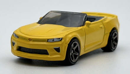 Машинка Большой Город Matchbox '16 Chevy Camaro Convertible Showroom 1:64 HLD41 Yellow - Retromagaz, image 2