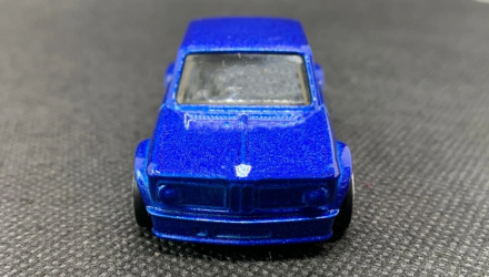 Машинка Базова Hot Wheels BMW 2002 '70s vs. '90s 1:64 JBB61 Blue - Retromagaz, image 3