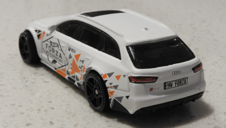 Тематична Машинка Hot Wheels '17 Audi RS 6 Avant Forza Motorsport 1:64 GJV69 White - Retromagaz, image 3