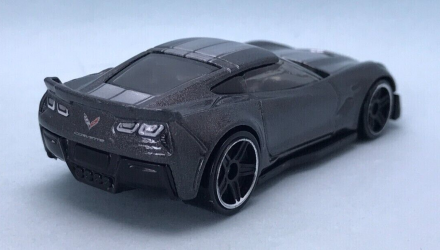 Машинка Базова Hot Wheels Corvette C7 Z06 Then and Now 1:64 HKJ40 Grey - Retromagaz, image 3