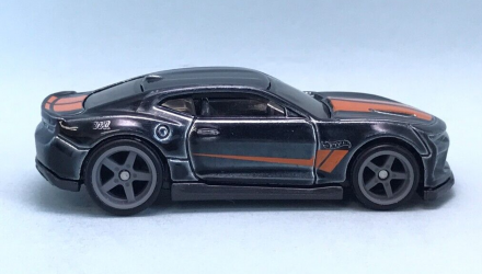 Машинка Базова Hot Wheels '18 Camaro SS Super Treasure Hunt STH Dream Garage 1:64 HTF31 Black - Retromagaz, image 4