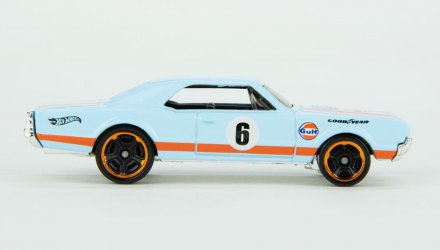 Машинка Базова Hot Wheels '67 Oldsmobile 442 Gulf Muscle Mania 1:64 GTB41 Light Blue - Retromagaz, image 4