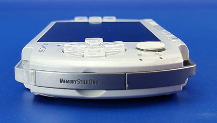 Консоль Sony PlayStation Portable Slim PSP-3ххх White Б/У Нормальний - Retromagaz, image 6