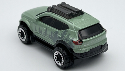 Машинка Базова Hot Wheels Volvo XC40 Recharge Mud Studs 1:64 HKG55 Green - Retromagaz, image 6