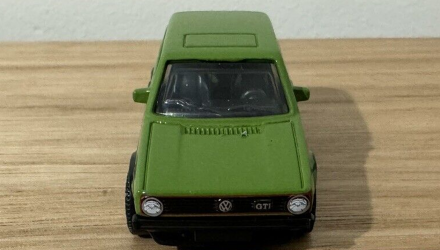 Машинка Большой Город Matchbox 1976 Volkswagen Golf GTI MK1 Metro 1:64 HLC96 Green - Retromagaz, image 4