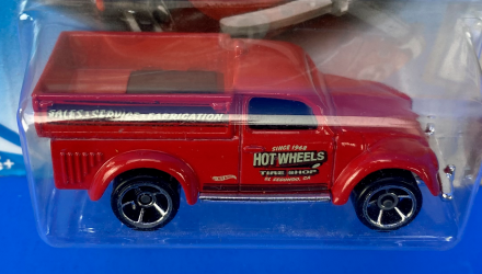 Машинка Базовая Hot Wheels '49 Volkswagen Beetle Pickup Volkswagen 1:64 FYF78 Red - Retromagaz, image 3