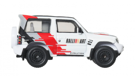 Машинка Premium Hot Wheels Mitsubishi Pajero Evolution Boulevard 1:64 JBL26 White - Retromagaz, image 3