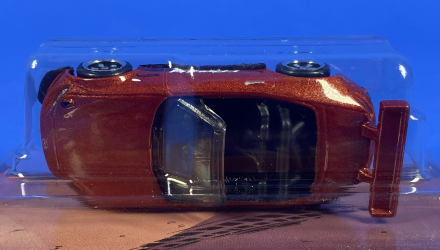 Тематична Машинка Hot Wheels 15 Mazda MX-5 Miata Compact Kings 1:64 JKX56 Orange - Retromagaz, image 4