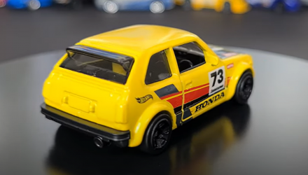 Набор Машинка Базовая Hot Wheels Honda Civic Si HTC41 Gold + Civic EG HTC43 Red + Civic Custom HTC19 Yellow - Retromagaz, image 4