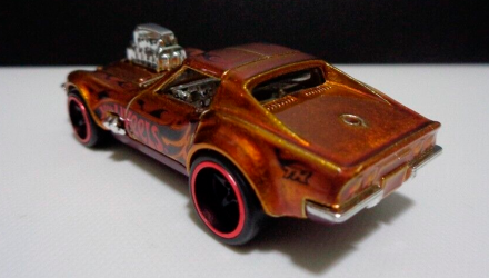 Машинка Базова Hot Wheels '68 Corvette - Gas Monkey Garage Super Treasure Hunt STH Dream Garage 1:64 HKL10 Gold - Retromagaz, image 3