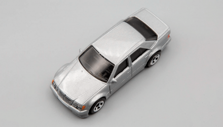 Машинка Базова Hot Wheels Mercedes-Benz 500 E Factory Fresh 1:64 GTB73 Silver - Retromagaz, image 4