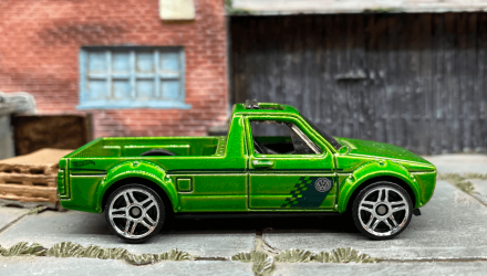 Машинка Базовая Hot Wheels Volkswagen Caddy Volkswagen 1:64 FYD59 Green - Retromagaz, image 4