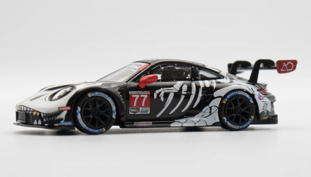 Машинка Premium MINI GT Porsche 911 GT3 R #77 AO Racing 2025 IMSA Petit Le Mans 1:64 MGT01143-CH White - Retromagaz, image 4
