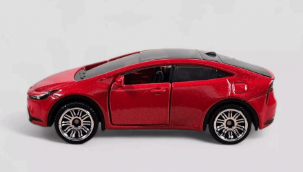 Тематична Машинка Matchbox 2023 Toyota Prius Prime Moving Parts 1:64 FWD28/HVM75 Red - Retromagaz, image 3