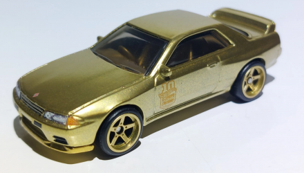 Машинка Premium Hot Wheels Nissan Skyline GT-R (BNR32) Chase Vintage Racing Club 1:64 JKF23 Gold - Retromagaz, image 3