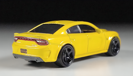 Тематическая Машинка Matchbox Dodge Charger SRT Hellcat Moving Parts 1:64 FWD28/HVN15 Yellow - Retromagaz, image 3