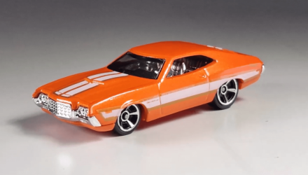 Машинка Базова Hot Wheels '72 Ford Gran Torino Sport Muscle Mania 1:64 HCW29 Orange - Retromagaz, image 2