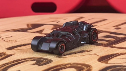 Машинка Базовая Hot Wheels DC Batman The Dark Knight Batmobile Batman 1:64 JJL13 Black - Retromagaz, image 1