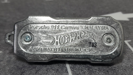 Машинка Базовая Hot Wheels Porsche 911 Carrera Keychain Experimotors 1:64 HRY64 Silver - Retromagaz, image 5