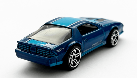 Машинка Базовая Hot Wheels '85 Chevrolet Camaro Iroc-Z Muscle Mania 1:64 GTC16 Blue - Retromagaz, image 3