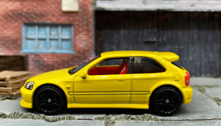 Машинка Базовая Hot Wheels '99 Honda Civic Type R (EK9) Hatchbacks 1:64 HCT98 Yellow - Retromagaz, image 4