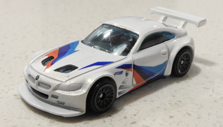 Машинка Базова Hot Wheels BMW Z4 M Motosport Nightburnerz 1:64 GHD16 White - Retromagaz, image 2