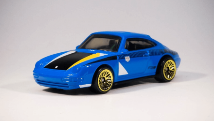 Машинка Базовая Hot Wheels '96 Porsche Carrera Magnus Walker The `90S 1:64 HTB03 Blue - Retromagaz, image 1