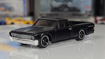 Машинка Базовая Hot Wheels Chevy El Camino 1967 Fast & Furious Screen Time 1:64 HYY83 Black - Retromagaz, image 1
